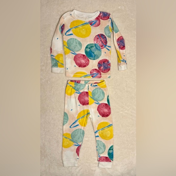 Burt's Bees Other - Burt’s Bees 2T Planet Pajama Set